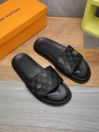 Picture of LV Slippers _SKU482934320181944